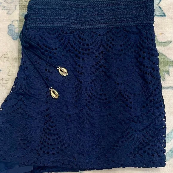 Lily Pulitzer Women's Claudette Scalloped Shell Lace Shorts-Navy Size XL - Picture 5 of 6
